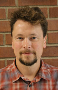 Portrait photo of Luke Hankin